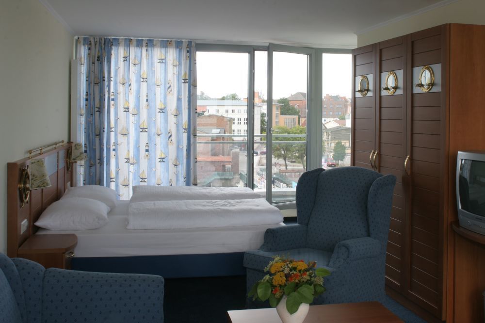 Hiddenseer Hotel Stralsund Exterior foto